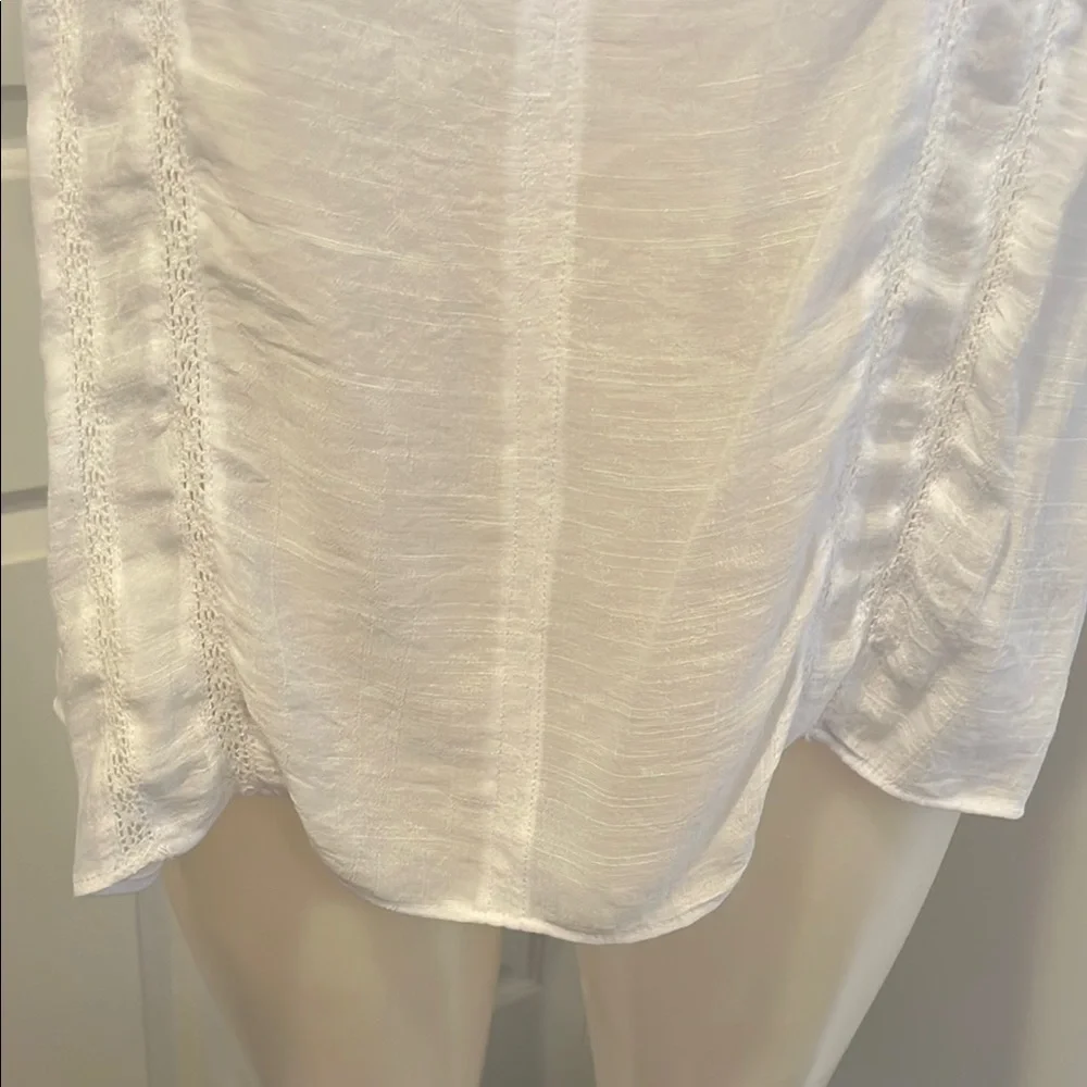 Zac & Rachel White Blouse with Elegant Design size XL - Picture 5 of 11